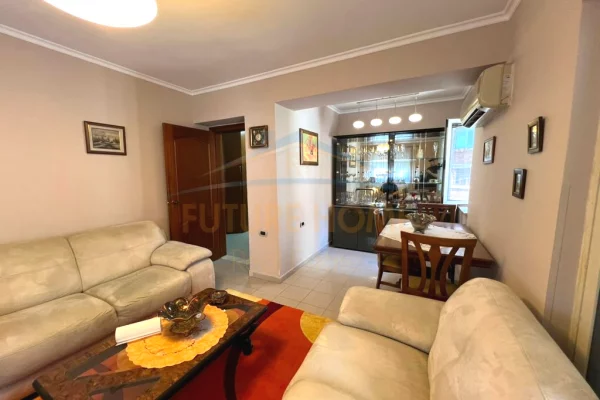 Disponojme Apartament me Qera, 2+1, te Rruga e Durresit, Tirane