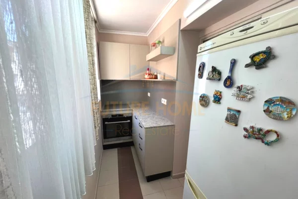 Shtepi me qera Apartament ne Tirane, 2+1, Mobilimi E mobiluar, Pagesa 600  Euro.