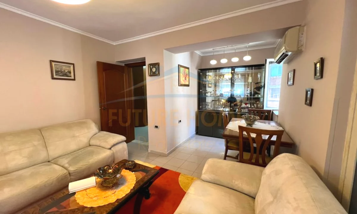 Shtepi me qera Apartament ne Tirane, 2+1, Mobilimi E mobiluar, Pagesa 600  Euro.