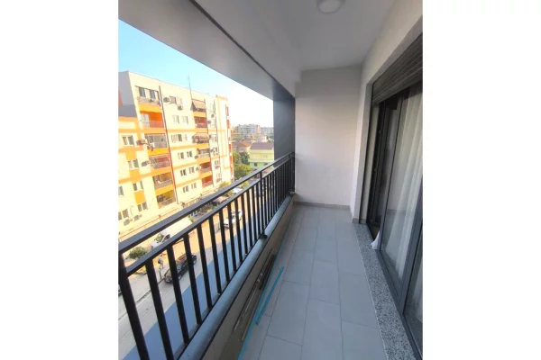 Shtepi me qera Apartament ne Tirane, 1+1, Mobilimi E mobiluar, Pagesa 650  Euro.