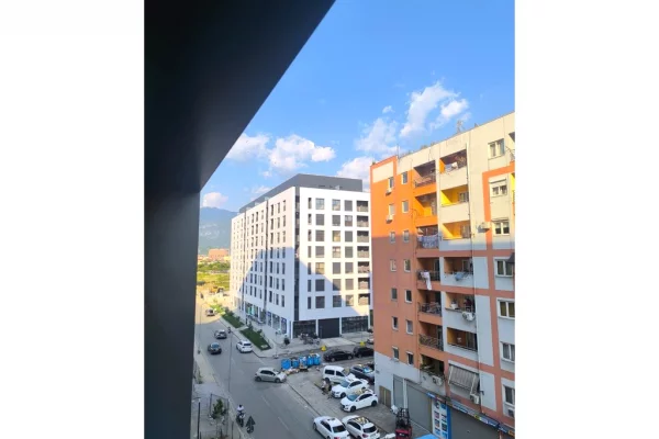 Shtepi me qera Apartament ne Tirane, 1+1, Mobilimi E mobiluar, Pagesa 650  Euro.