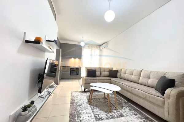 Disponojmë Apartament 2+1 për Qera.
