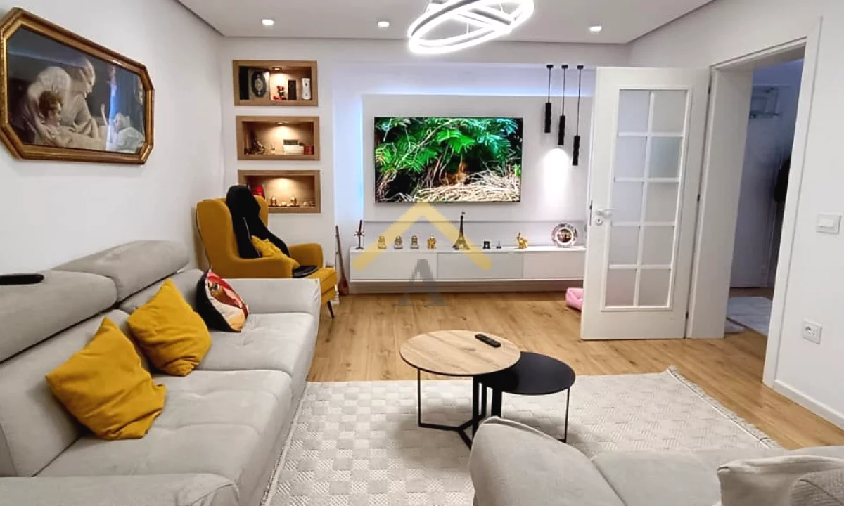 Apartment for sale in Tirana 1+1, Furnished