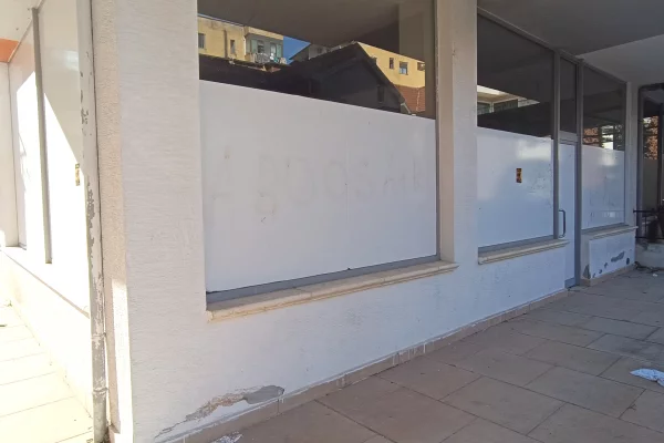 🏬 SHESIM DYQAN PRANE RESTORANT FRESKU 🏬 📐 165 m2 ambient i brendshem + 150 m2 verande 📍 Kati 0 |