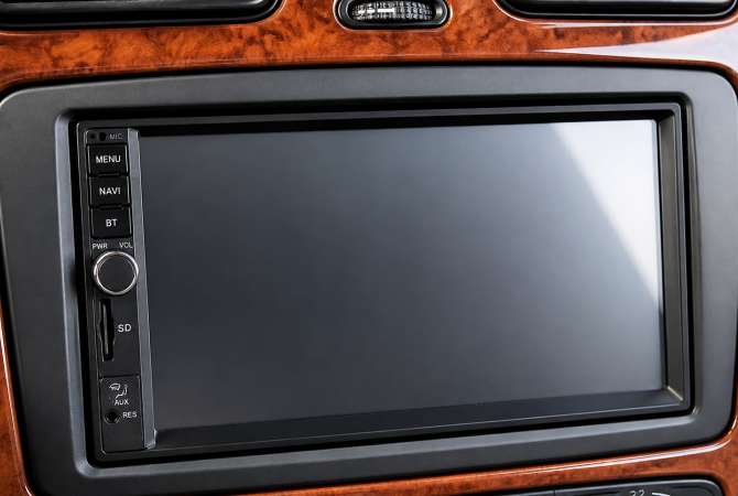 Kornizë kase për kasetofon navi Benz W203