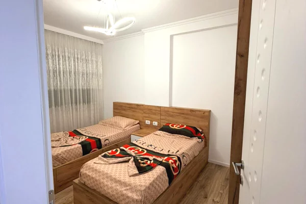 Shtepi me qera Apartament ne Tirane, 1+1, Mobilimi E mobiluar, Pagesa 50,000  Leke.