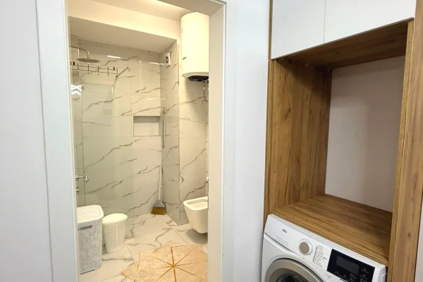 Shtepi me qera Apartament ne Tirane, 1+1, Mobilimi E mobiluar, Pagesa 50,000  Leke.