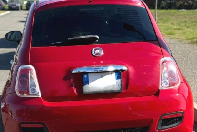Makina ne shitje ne Tirane, Fiat, 2012 Benzine,Kambio Automatik Pagesa 5,000  Euro.