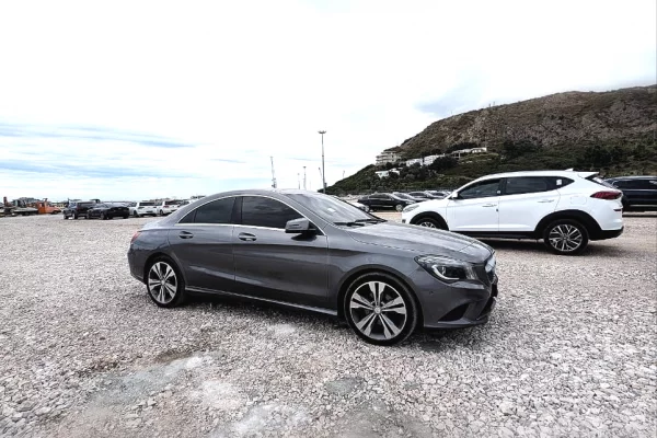 Car Rental in Tirana - 35 Euro