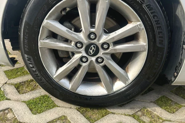 Auto in Vendita a Tirana, Hyundai, 2015 Diesel,Kambio Automatik Pagamento 6,300  Euro.