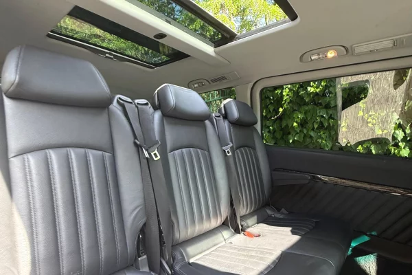 Furgon me qera ne Rinas Tirane Mercedes-Benz Viano Duke Filluar nga 90 Euro Dita