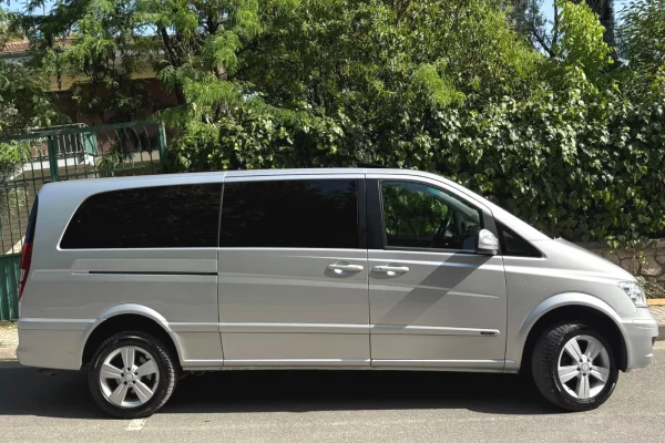 Furgon me qera ne Rinas Tirane Mercedes-Benz Viano Duke Filluar nga 90 Euro Dita