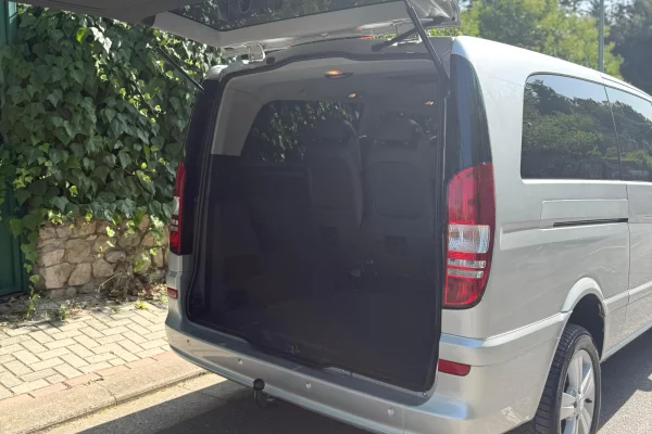 Furgon me qera ne Rinas Tirane Mercedes-Benz Viano Duke Filluar nga 90 Euro Dita