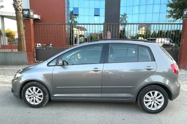 Car Rental in Tirana - 25 Euro