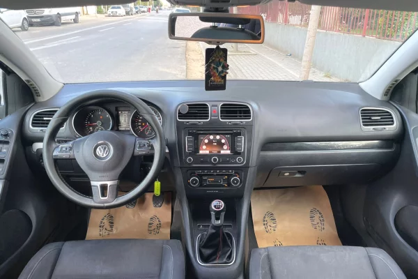 Volkswagen Golf 6 – Manual | 2.0 Nafte Duke Filluar Nga 25 Euro Dita
