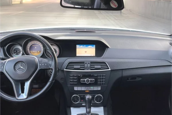 Mercedes-Benz C-Class – Automat | 2.0 Nafte Duke Filluar Nga 40 Euro Dita