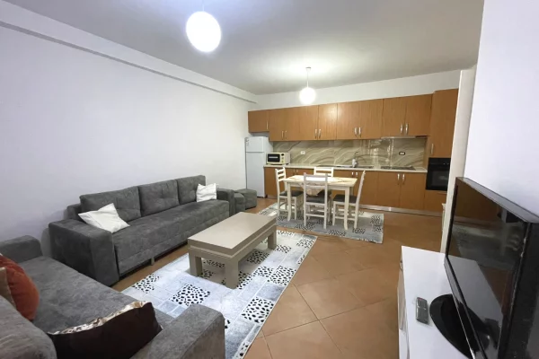 Shtepi me qera 1+1 ne Tirane - 380 Euro