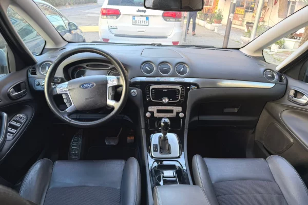 Makina me qera ne Tirane - 45 Euro