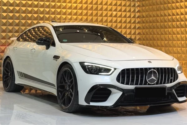 Makina me qera ne Tirane - 700 Euro