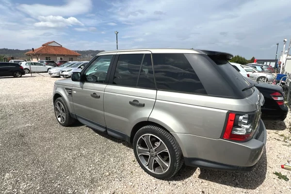 🚘 Range Rover 3.0 – Nafte | Automatike Duke Filluar Nga 70 Euro Dita