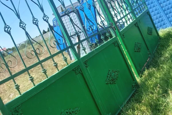 Pajisje bujqesi dhe kopshtari ne Tirane - 28,000 Leke