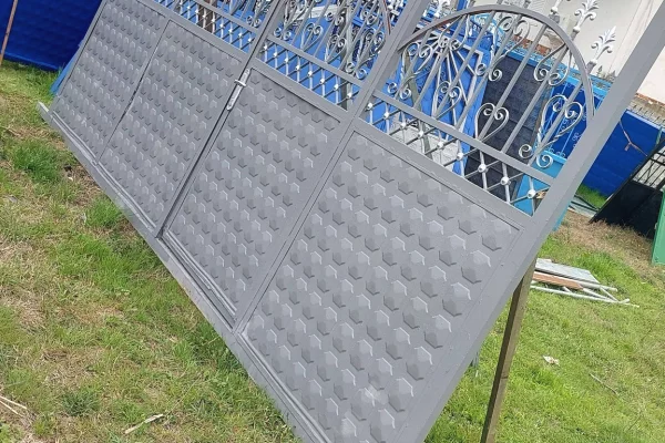 Pajisje bujqesi dhe kopshtari ne Durres - 30,000 Leke