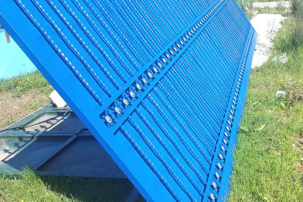 Different articles a Durazzo - 60,000 Leke