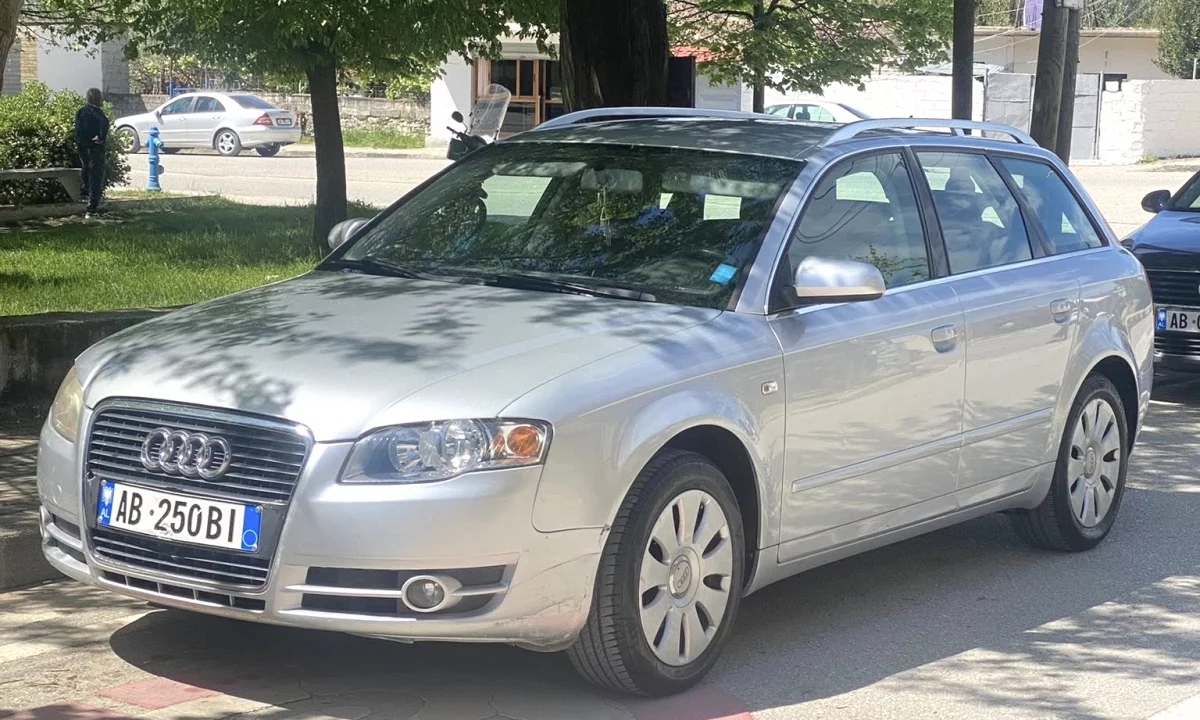 Auto in Vendita a Tirana, Audi, 2006 Diesel,Kambio Automatik Pagamento 3,800  Euro.