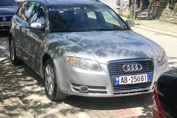 Auto in Vendita a Tirana, Audi, 2006 Diesel,Kambio Automatik Pagamento 3,800  Euro.