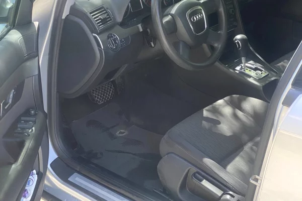 Auto in Vendita a Tirana, Audi, 2006 Diesel,Kambio Automatik Pagamento 3,800  Euro.