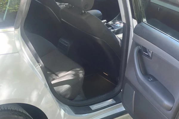 Auto in Vendita a Tirana, Audi, 2006 Diesel,Kambio Automatik Pagamento 3,800  Euro.