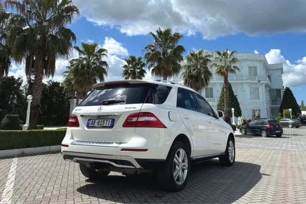 Auto in Vendita a Tirana, Mercedes-Benz, 2013 Diesel,Kambio Automatik Pagamento 13,500  Euro.