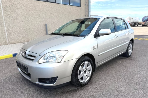 Auto in Vendita a Tirana, Toyota, 2006 Diesel,Kambio Automatik Pagamento 4,500  Euro.