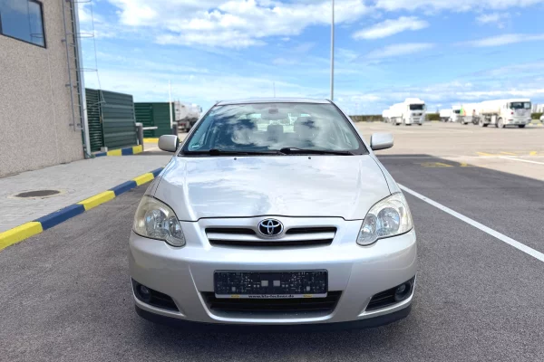 Auto in Vendita a Tirana, Toyota, 2006 Diesel,Kambio Automatik Pagamento 4,500  Euro.