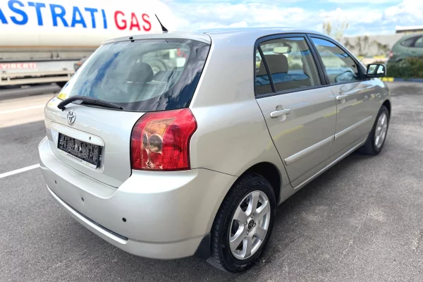 Auto in Vendita a Tirana, Toyota, 2006 Diesel,Kambio Automatik Pagamento 4,500  Euro.