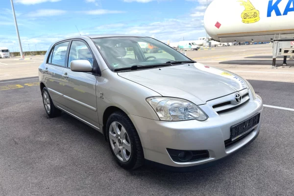 Auto in Vendita a Tirana, Toyota, 2006 Diesel,Kambio Automatik Pagamento 4,500  Euro.