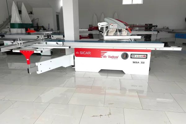 Strumenti di lavoro a Pristina - 5,700 Euro