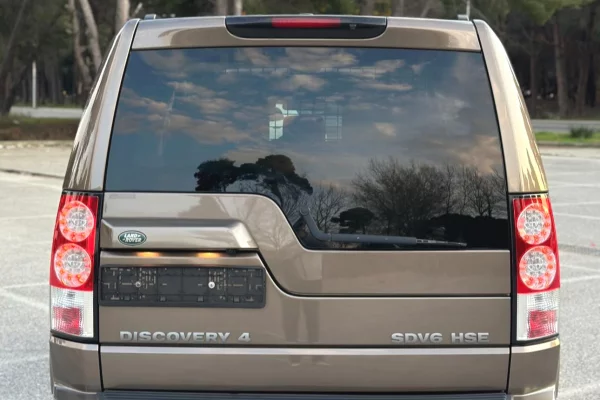 Auto in Vendita a Tirana, Land Rover, 2011 Diesel,Kambio Automatik Pagamento 10,000  Euro.