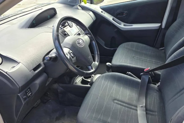 Auto in Vendita a Tirana - 450,000 Leke