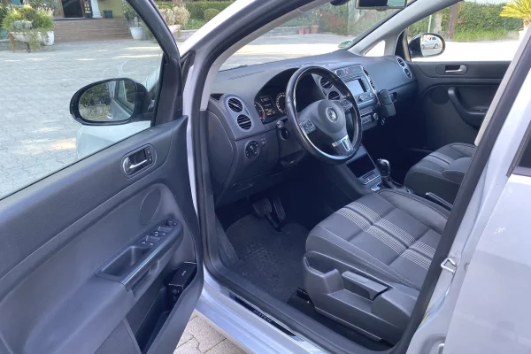 Auto in Vendita a Tirana - 8,300 Euro