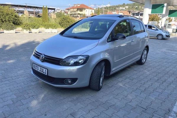 Auto in Vendita a Tirana, Volkswagen, 2012 Diesel,Kambio Automatik Pagamento 8,300  Euro.