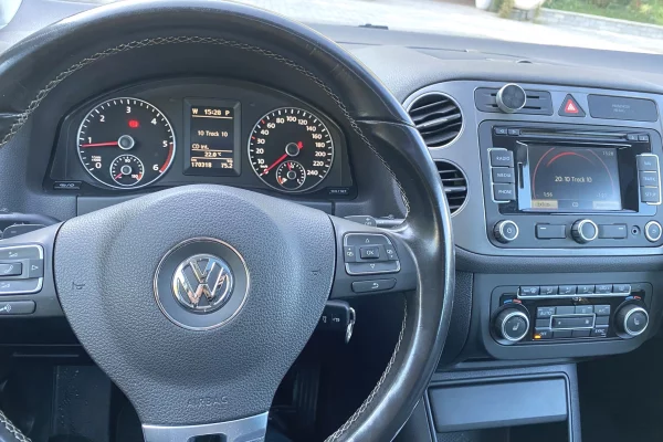 Auto in Vendita a Tirana - 8,300 Euro