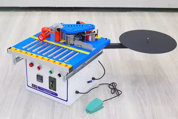 🛠️ Shitet Makine per Ngjitjen e Shiritit (Kanterice PVC)