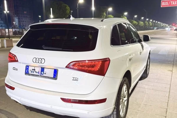 Auto in Vendita a Tirana - 12,500 Euro