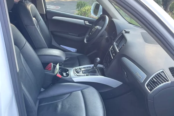 Auto in Vendita a Tirana, Audi, 2012 Diesel,Kambio Automatik Pagamento 12,500  Euro.