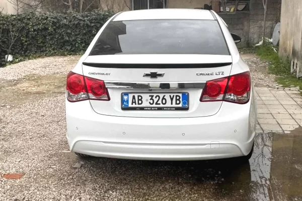 Auto in Vendita a Tirana, Chevrolet, 2014 Diesel,Kambio Automatik Pagamento 5,800  Euro.