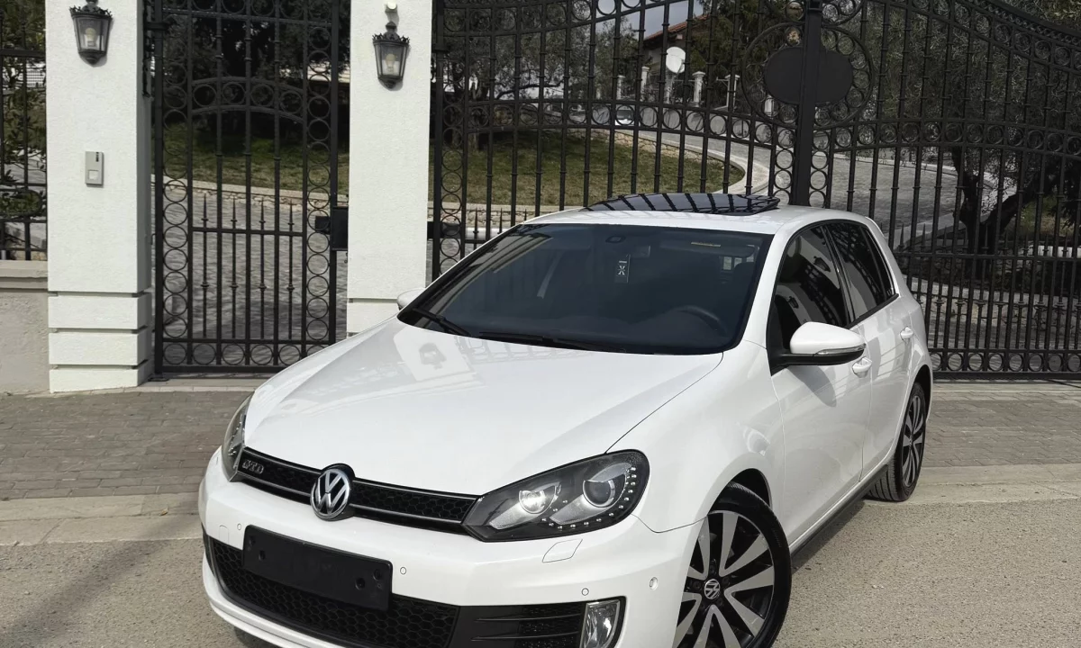 Auto in Vendita a Tirana, Volkswagen, 2013 Diesel,Kambio Automatik Pagamento 8,300  Euro.