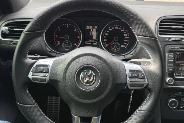 Auto in Vendita a Tirana, Volkswagen, 2013 Diesel,Kambio Automatik Pagamento 8,300  Euro.
