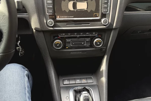 Auto in Vendita a Tirana - 8,300 Euro