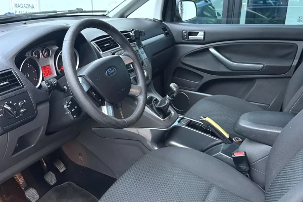 Auto in Vendita a Tirana - 3,200 Euro